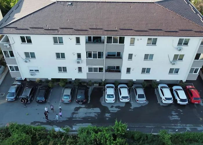 Апартаменти Marului *